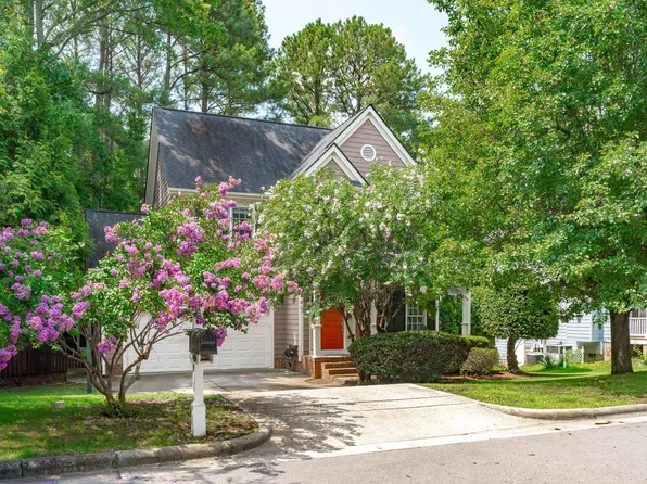 102 Stenness Ct, Apex, NC 27502