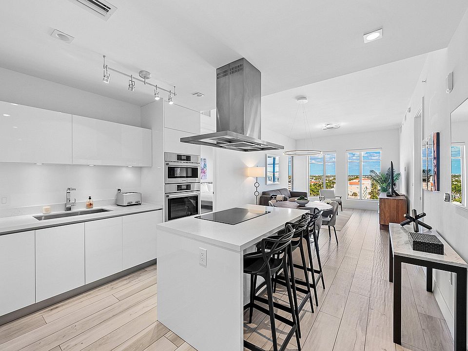 1st image of 155 E Boca Raton Rd #1019