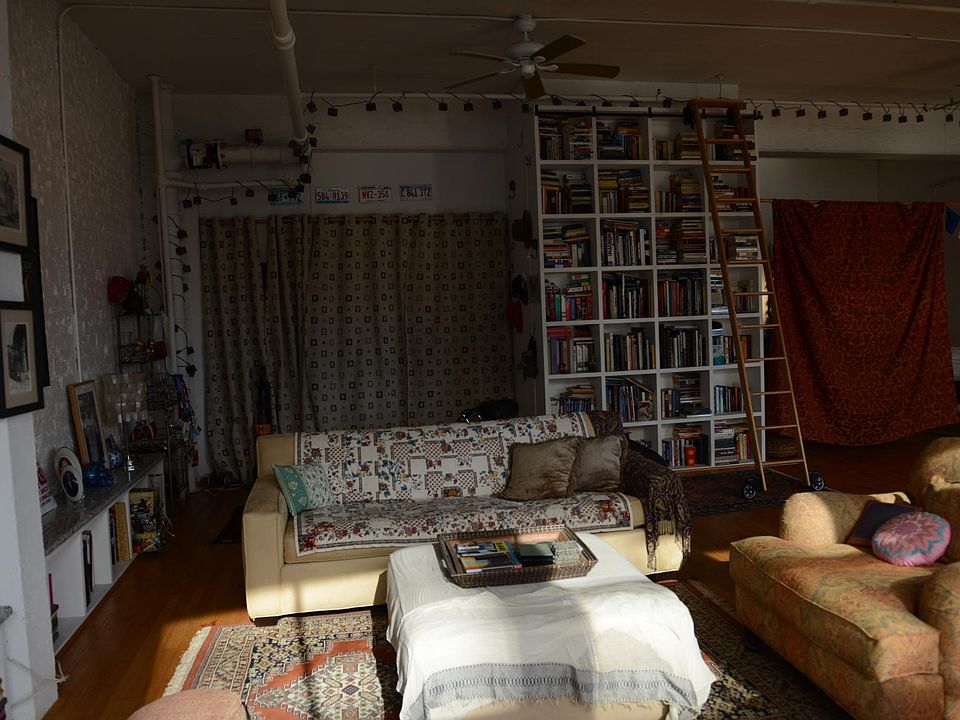1st image of 727 S Dearborn St Ste 812