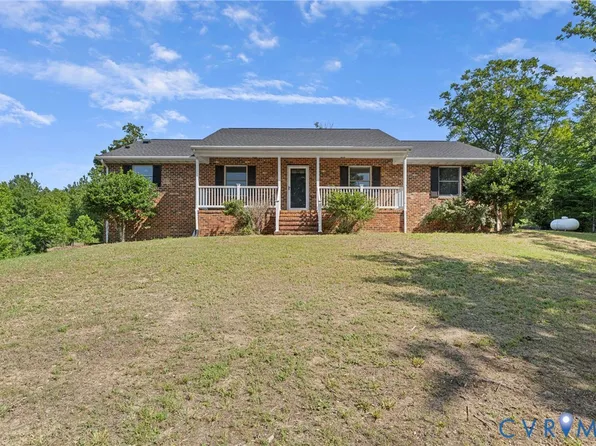 500 Parr Dr, Tappahannock, VA 22560