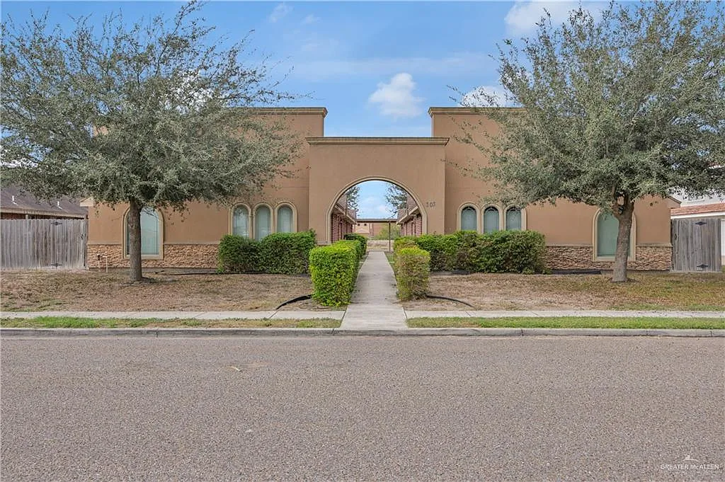 2 bed, 2.0 bath, 1280 sqft, $925 — Photo 1