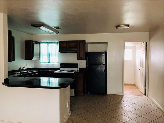 3rd image of 2757 Avenue I