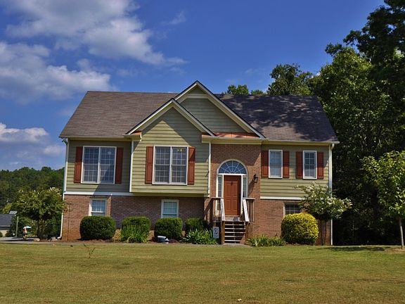 2nd image of 10 Etowah Ln