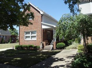 144 3rd St NE, New Philadelphia, OH 44663