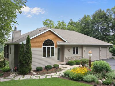 W5416 Plantation Rd, Elkhorn, WI, 53121