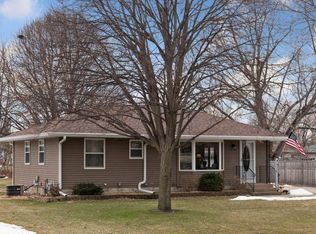 922 110th Ave NW, Coon Rapids, MN 55448