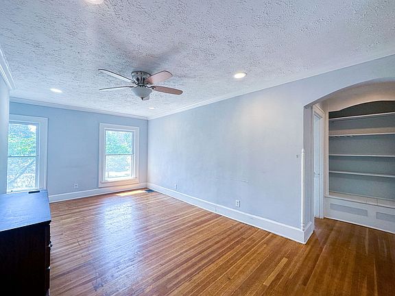 2nd image of 749 Woodruff Place East Dr APT C
