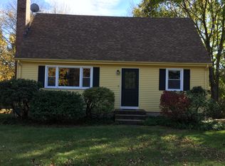 28 Hickory Rd, Colchester, CT 06415