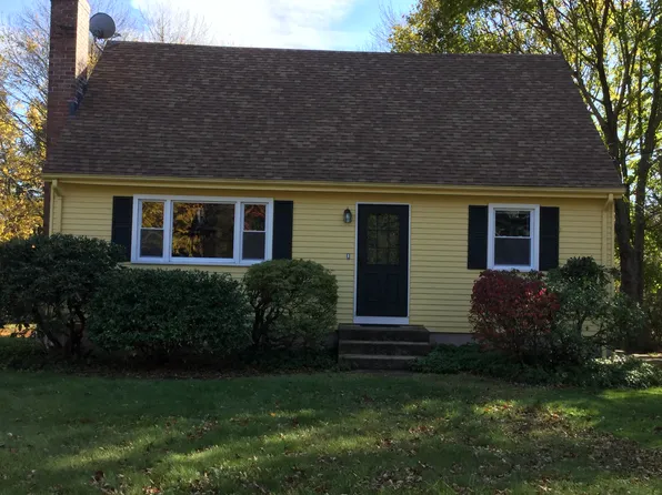 28 Hickory Rd, Colchester, CT 06415