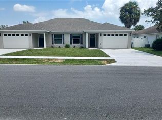 439 Woodview Dr, Tavares, FL 32778