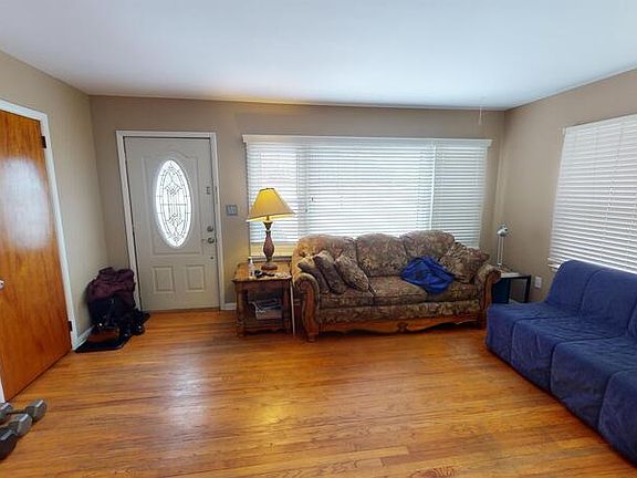 3rd image of 307 Berkley Ave