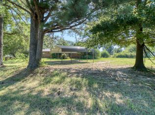 40 Stanley St, Okemah, OK 74859