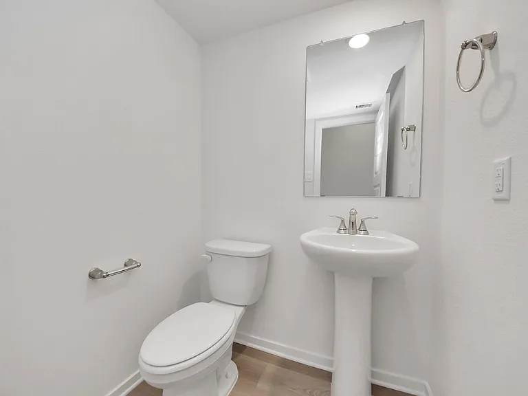 1043 Cedar Place Ln — Photo 10