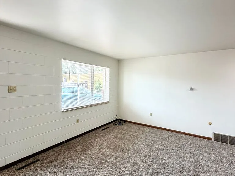 206 W Abriendo Ave — Photo 3
