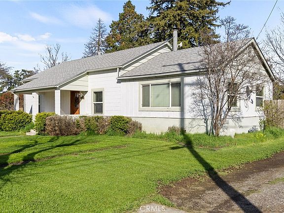 2nd image of 611 Hoag St