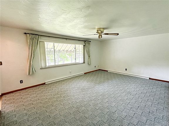 4th image of 1292 Martin Rd