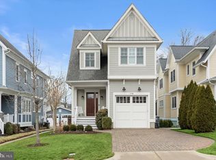 311 Grove 311b Ave, Falls Church, VA 22046
