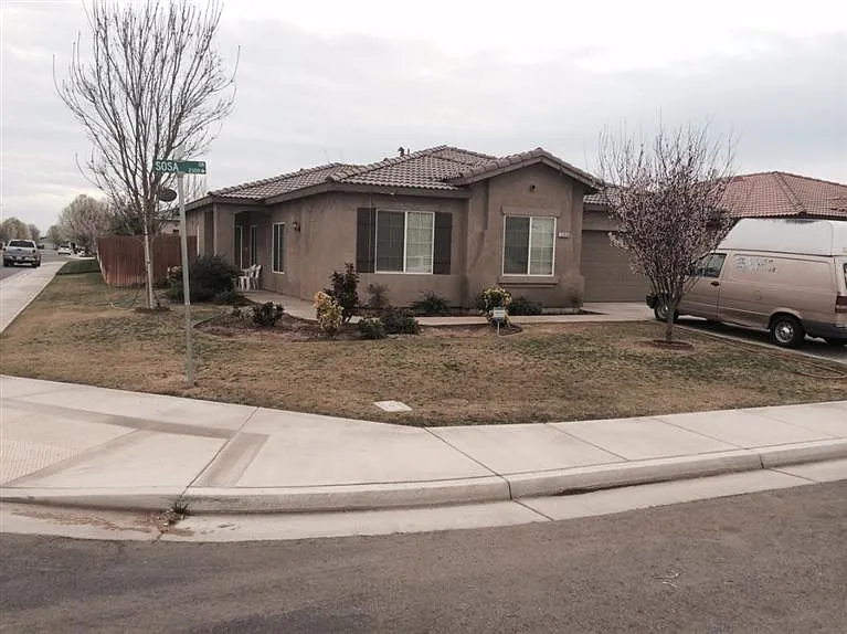2303 Sosa Dr photo 1