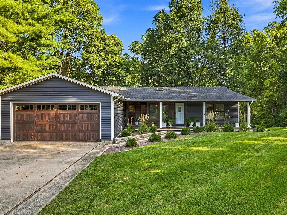 23 Riverview Ter