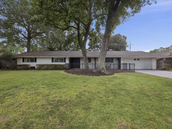 775 Belvedere Dr, Beaumont, TX 77706