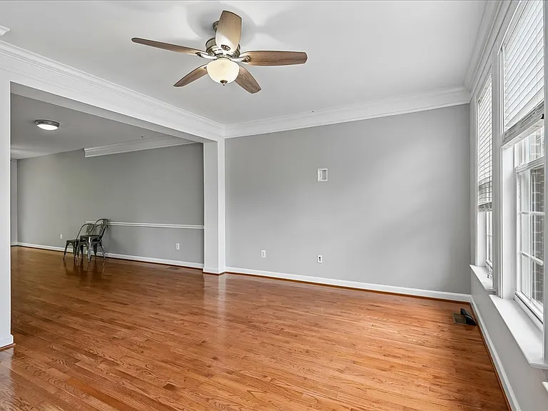 441 Penwood Dr — Photo 11