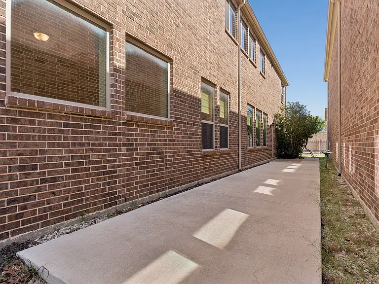 6723 Palo Duro Dr — Photo 2