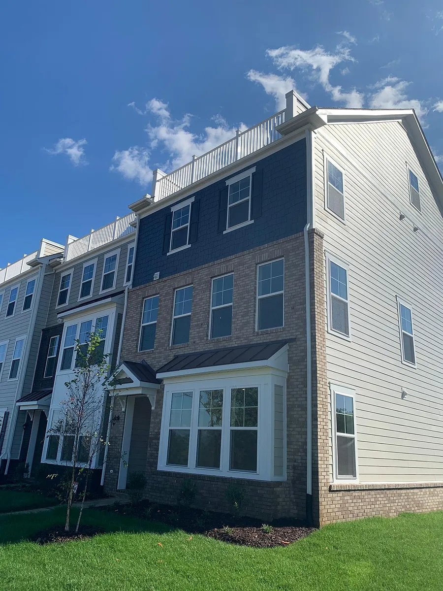 Building Photo - Sandpiper Bay Loop