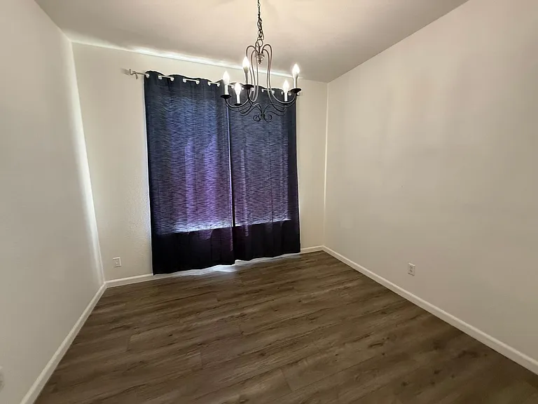 9424 Sea Cliff Way — Photo 3