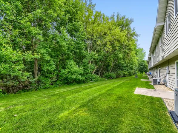 6946 91st St NE, Monticello, MN 55362