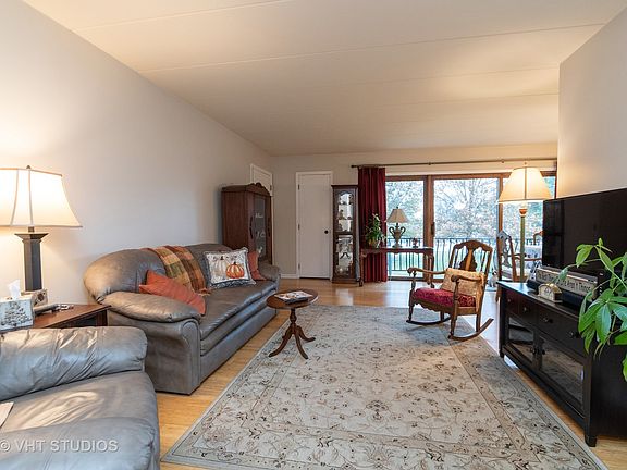 3rd image of 15651 Garden View Ct APT 2C