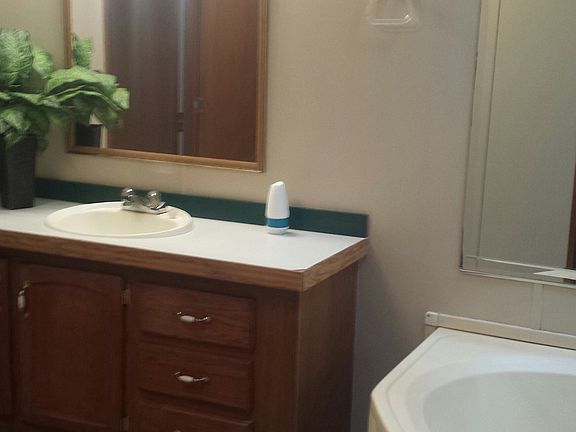 Master Bathroom has a huge garden tub!