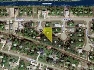103 Cheri Ct, Rotonda West, FL 33947