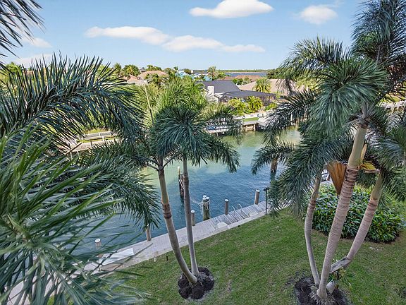 2nd image of 109 Paradise Harbour Boulevard #409