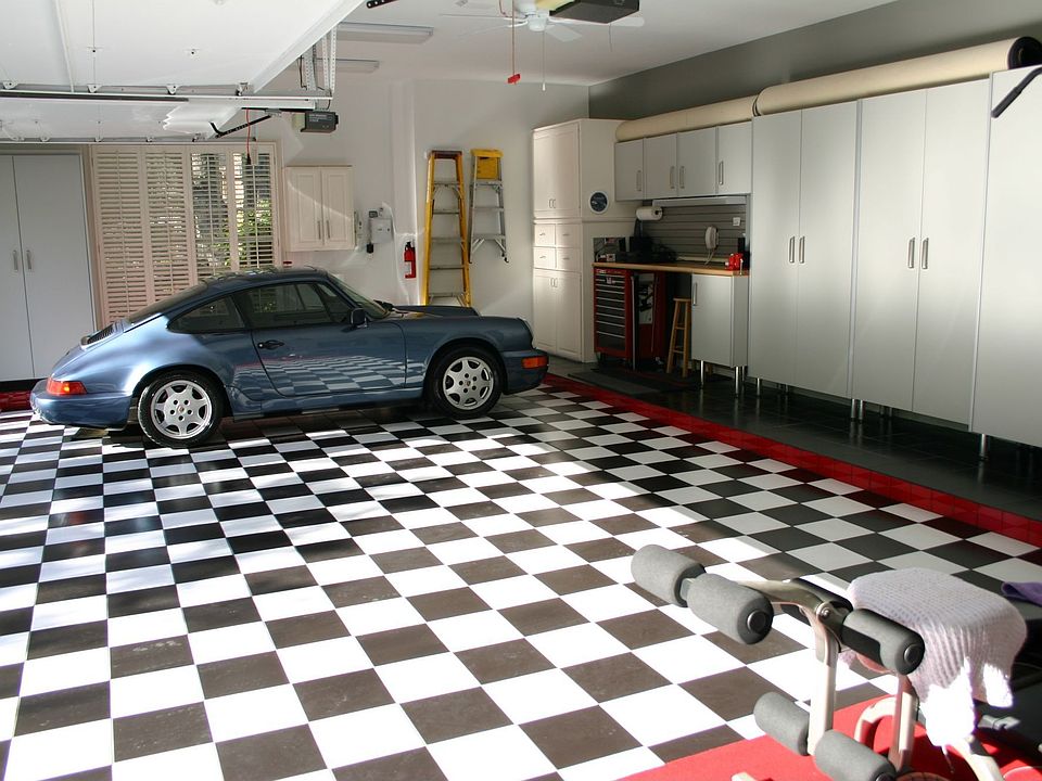 3 car garage