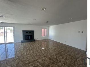 1321 W Ivesbrook St, Lancaster, CA 93534