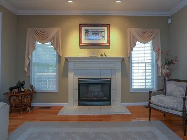 33 Forest Ridge Rd, Nyack, NY 10960