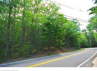 01 Cape Rd, Raymond, ME 04071