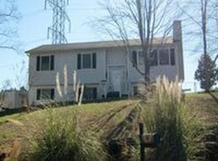 310 Fox Den Dr, Lexington, NC 27295