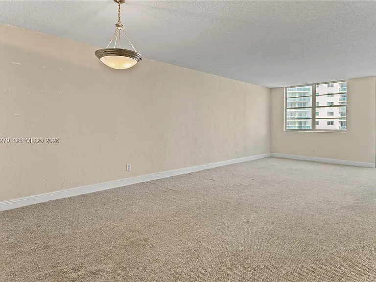 19390 Collins Ave #516 — Photo 11