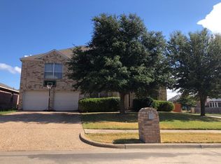 724 Mulberry Ln, Desoto, TX 75115