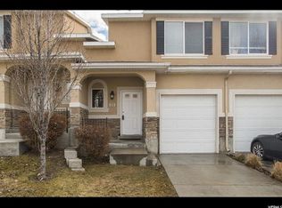 631 W Creek Bluff Cv, Sandy, UT 84070