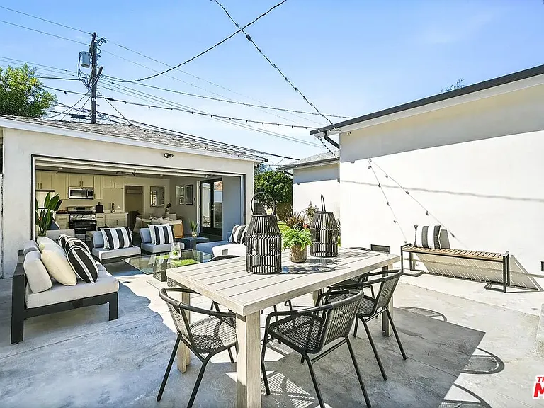 2751 Midvale Ave — Photo 19