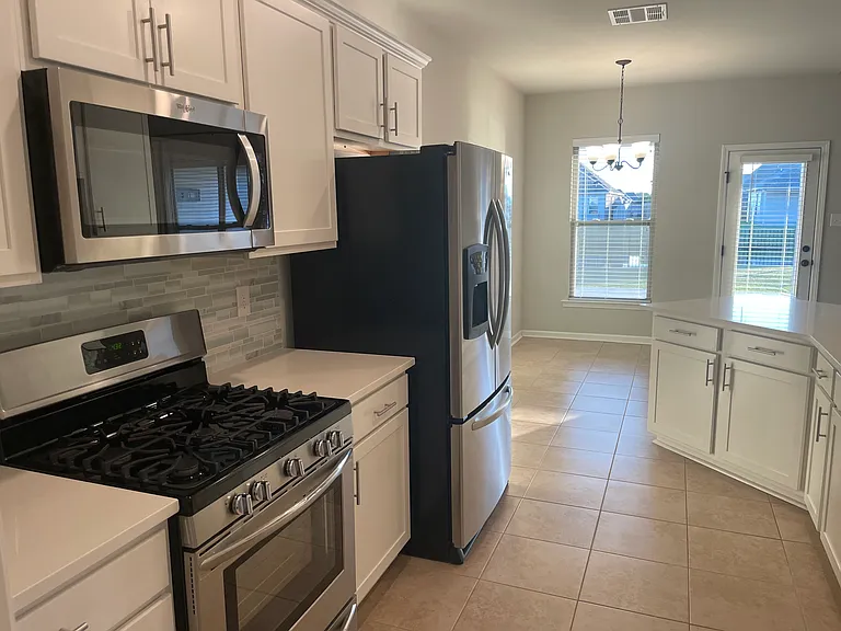 7930 Tall Willow Ave — Photo 6