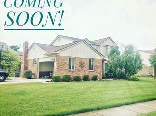 35621 Buxton Dr, Sterling Heights, MI