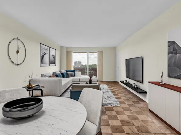 110-11 Queens Boulevard image 1 of 29