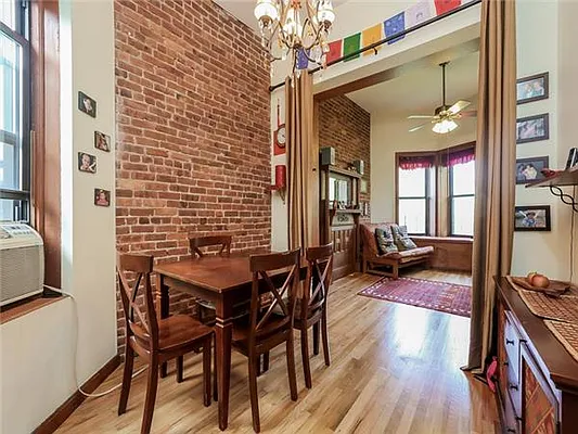 Sold by Avenue Sotheby's International Realty | media 25