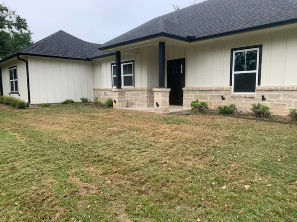 7011 Admiral Shores Dr, Streetman, TX 75859