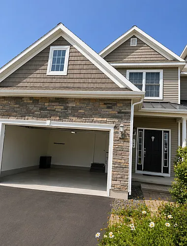 149 Fieldstone Dr #1 Photo 1