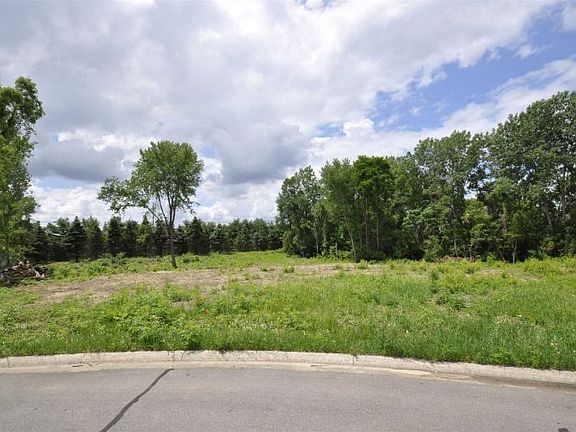 5th image of 51395 Colleen Ct