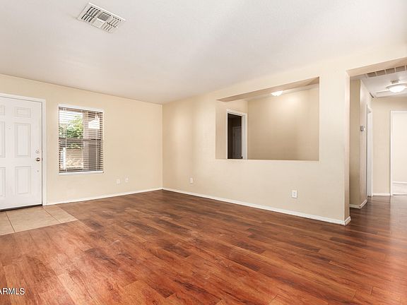 3rd image of 12318 N 117TH Avenue